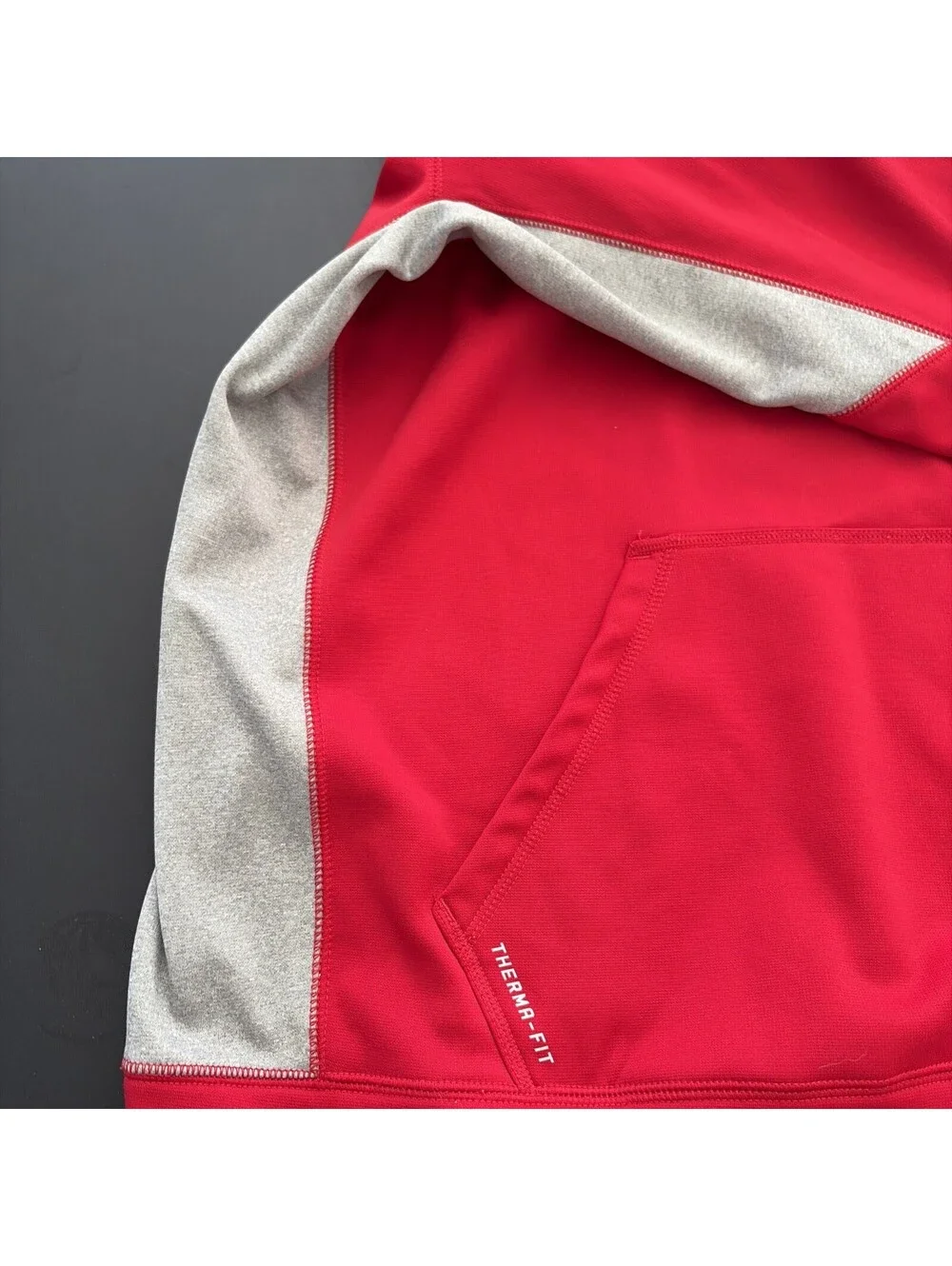 Nike Men's Therma-FIT Red Pullover Hoodie Fleece Long Sleeve Pockets Size L